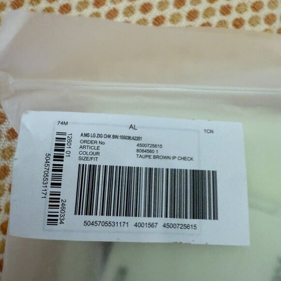 Burberry Super Exploded Check Large Zip Around Wallet, in cloth/leather 8084063 - Picture 4 of 9